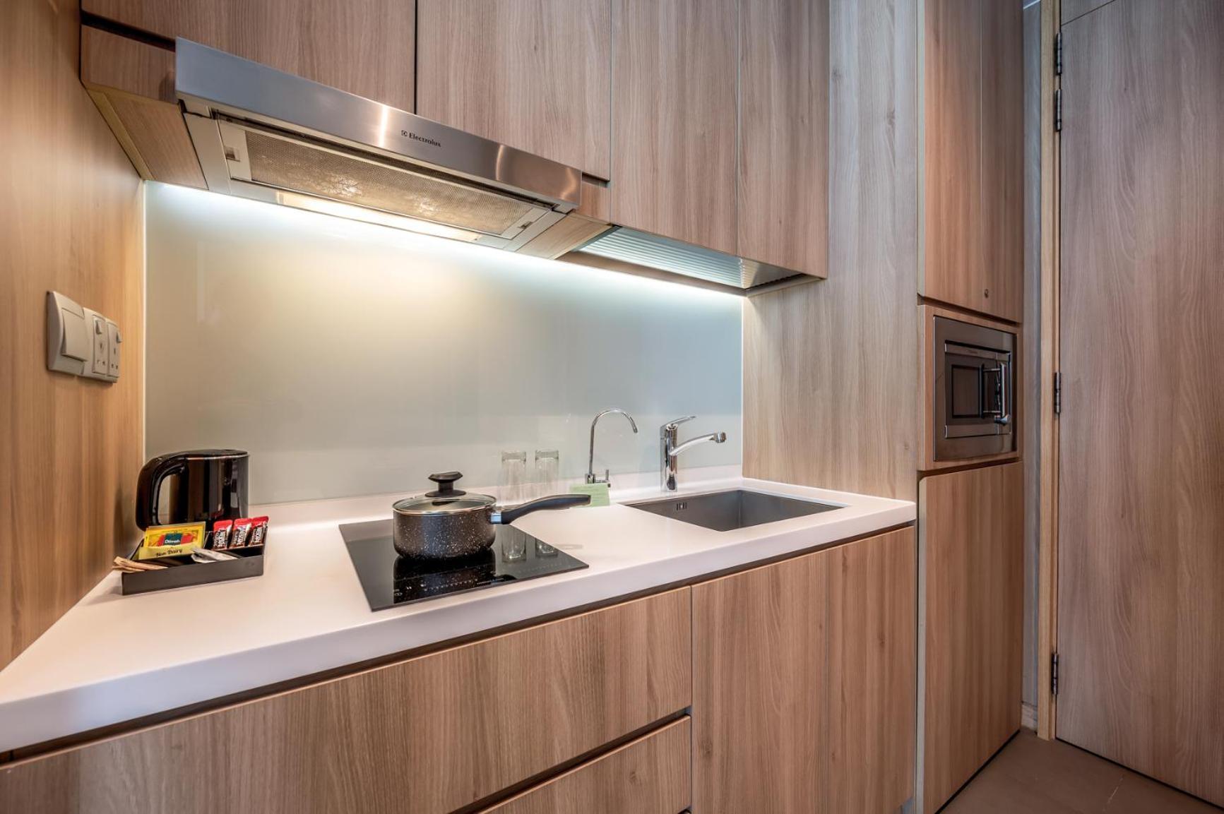 Deluxe Room Kitchenette