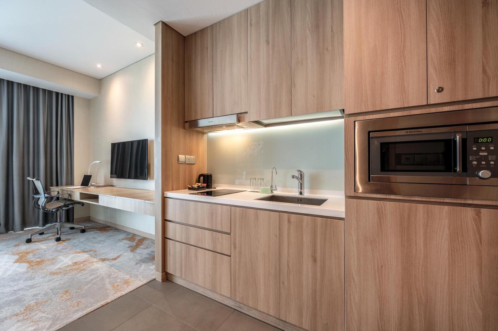 Deluxe Room Kitchenette